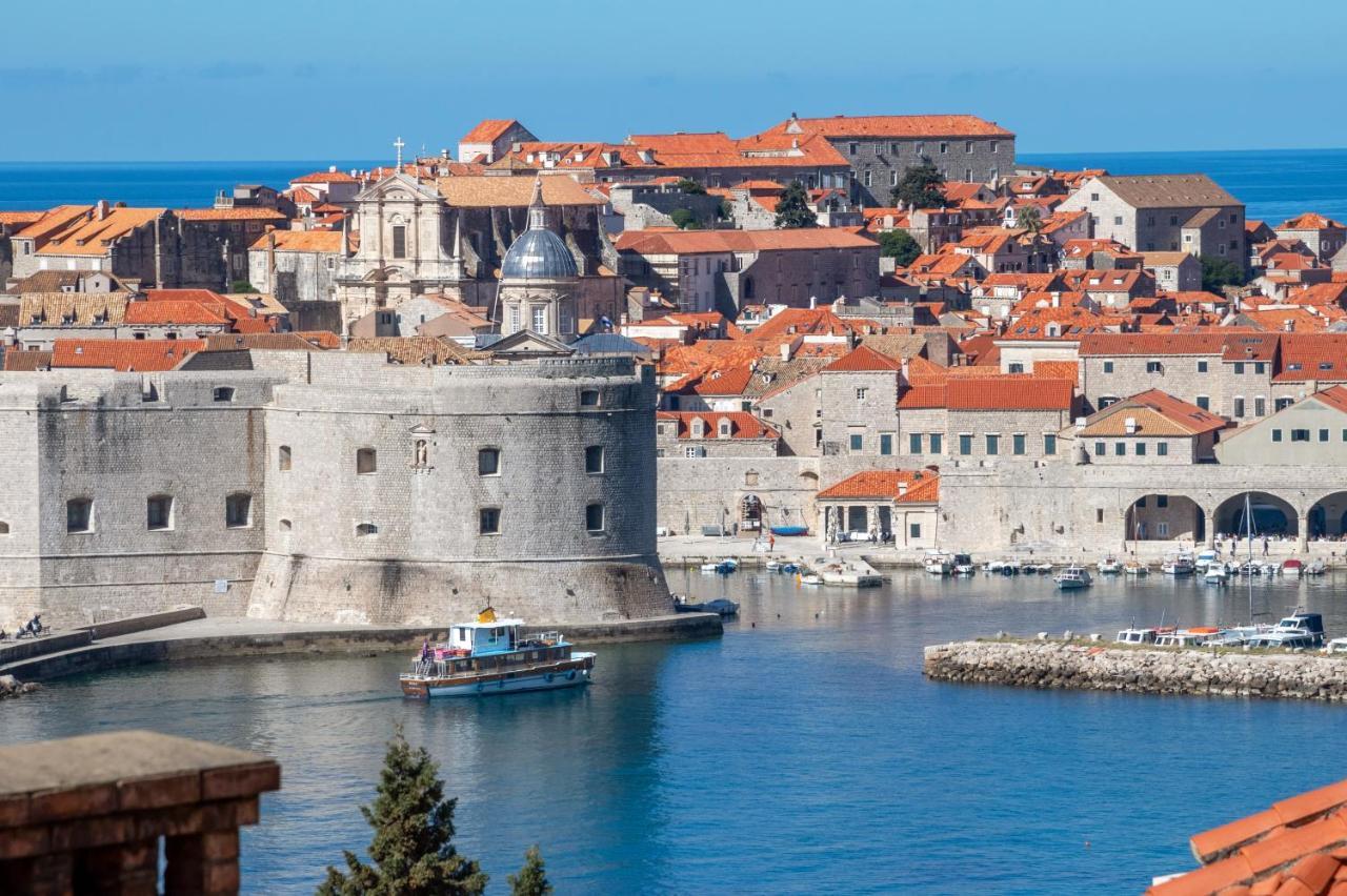 Sunset Over The Dubrovnik'S Old Town Buitenkant foto