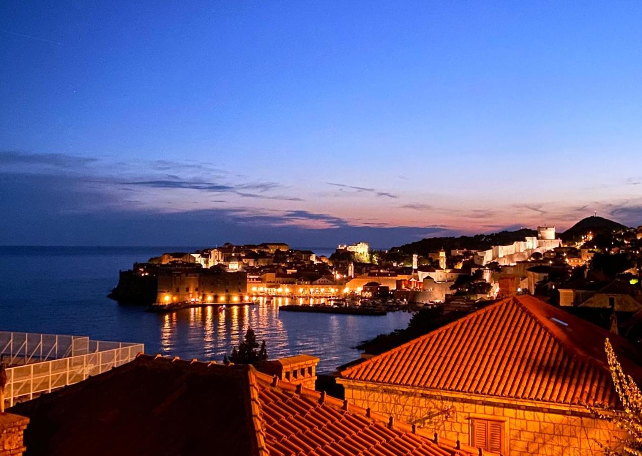 Sunset Over The Dubrovnik'S Old Town Buitenkant foto